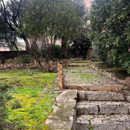 Douillet En Appartement *